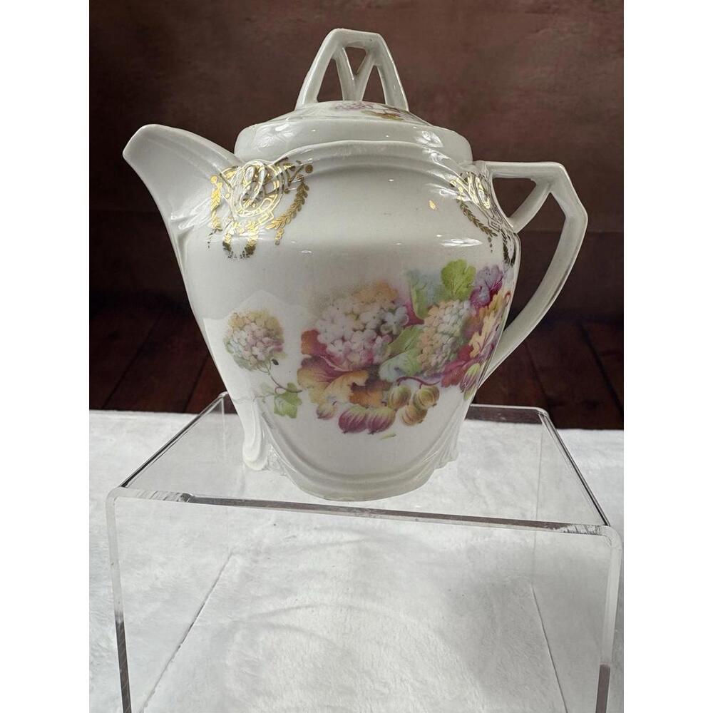 Bavaria Hand Painted Antique Teapot Germany Porcelain Gold trim